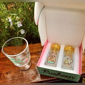 New PUSHEEN The Cat Kitchen Ware Salt Pepper Shaker Set Pedestal Beverage Glass